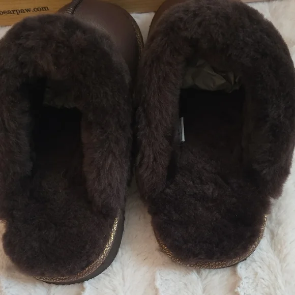 New Sheepskin Lined BearPaw Bronze & Chocolate Brown Slippers - Picture 6 of 10